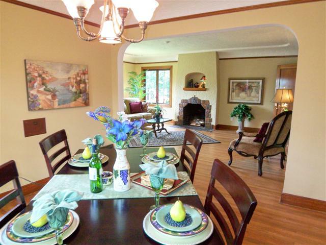 staging a vacant home in portland or with Room Solutions Staging